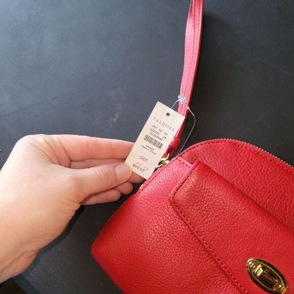 New Talbots Red Pebbled Leather Wristlet Purse - Picture 5 of 9